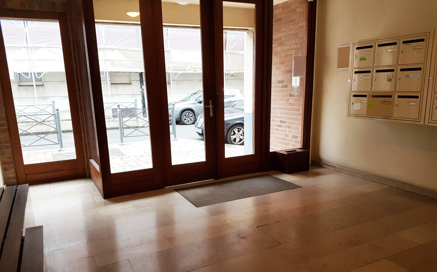 Photographie d'un hall d'entrée 